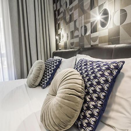 Paradis Odessa Apartments Екстер'єр фото