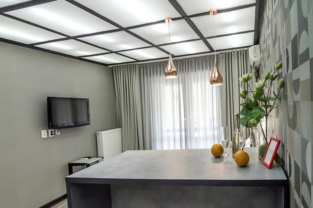 Paradis Odessa Apartments Екстер'єр фото