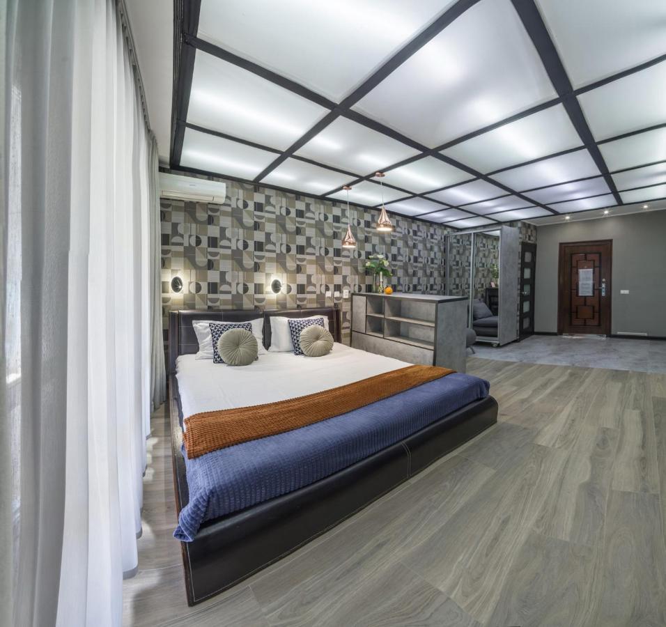 Paradis Odessa Apartments Екстер'єр фото