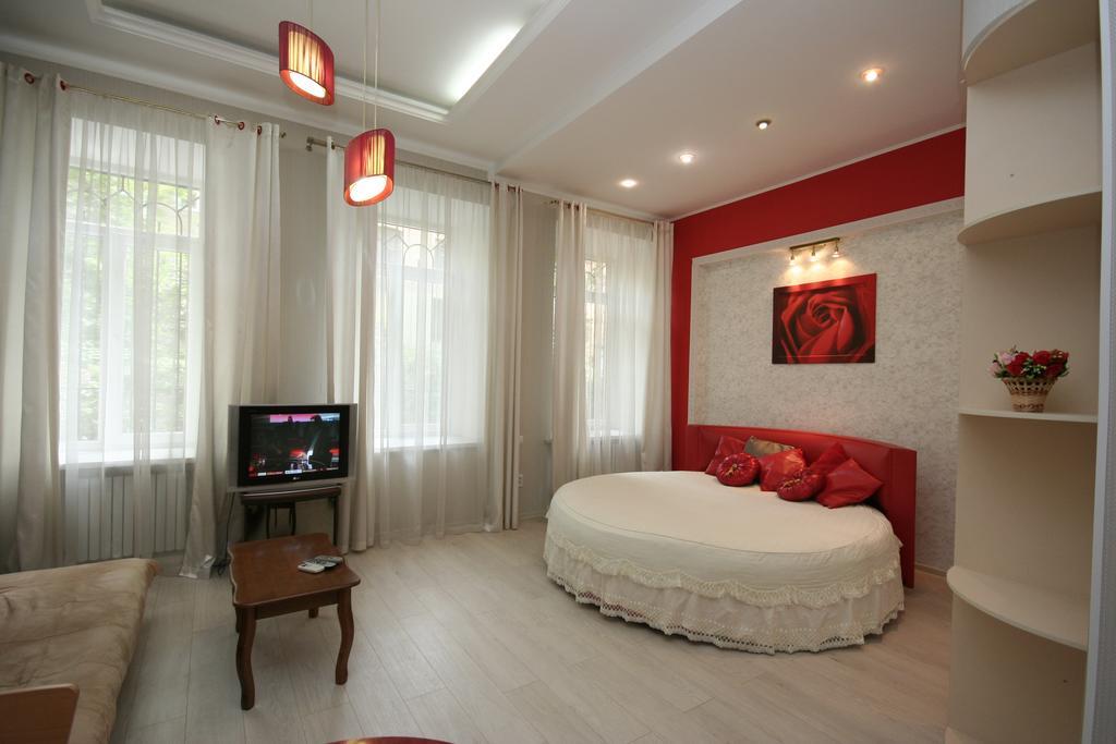 Paradis Odessa Apartments Екстер'єр фото