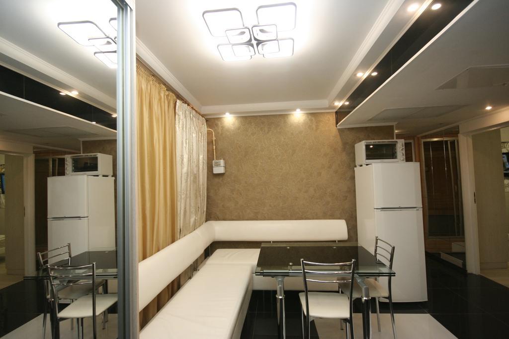 Paradis Odessa Apartments Екстер'єр фото