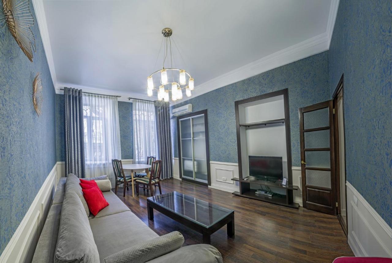 Paradis Odessa Apartments Екстер'єр фото